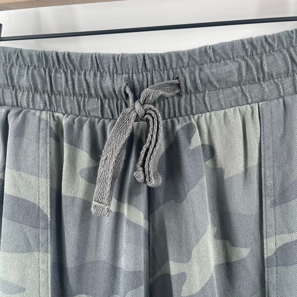 SANCTUARY Jogger Pants Size Small Camo Camouflage Green Elastic Waist Casual - Picture 4 of 13